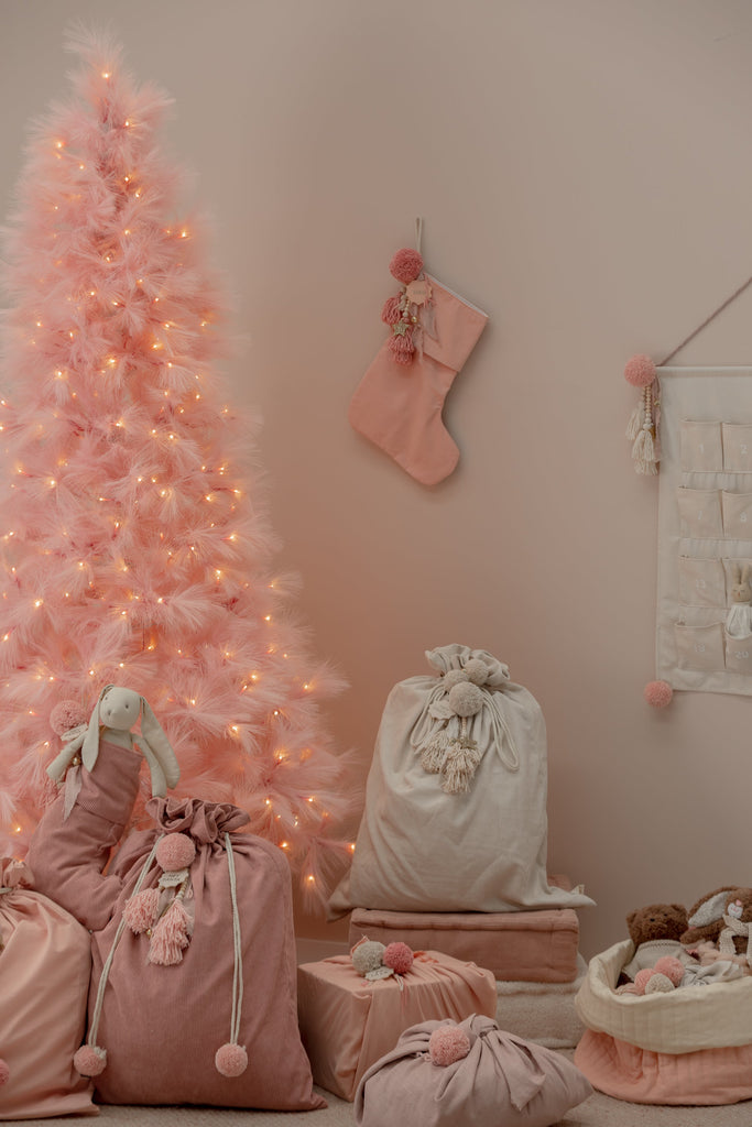 CHRISTMAS TREE // Soft Pink